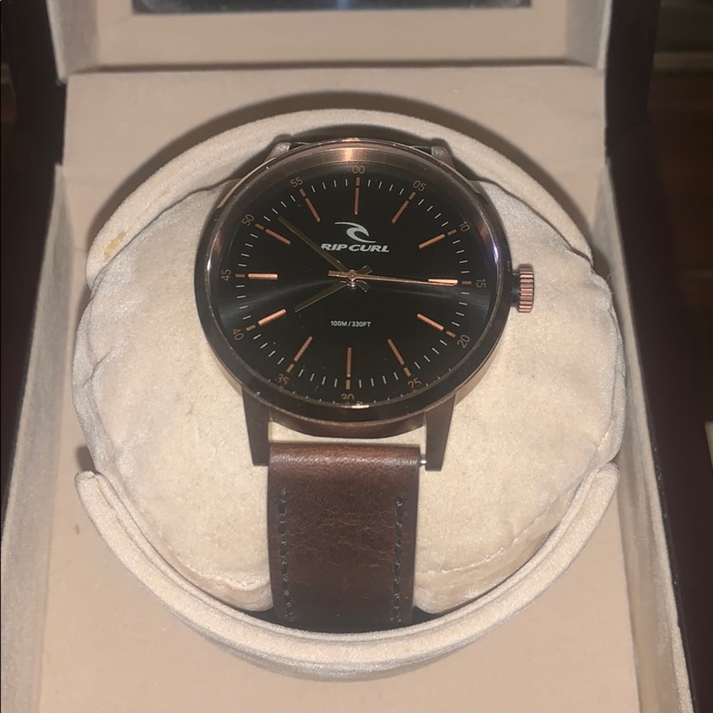 NWT Men’s RipCurl Drake Leather Gunmetal Watch